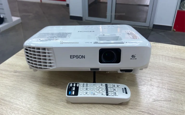 Проектор  Epson eb-x05