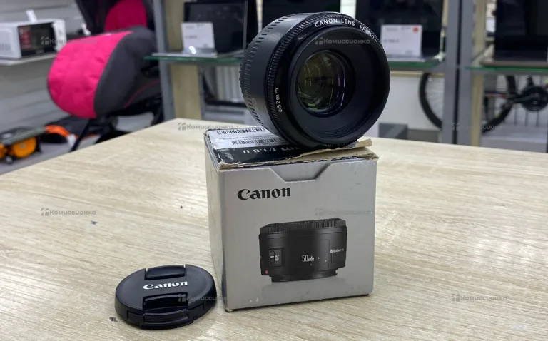 Объектив Canon EF 50mm f/1.8