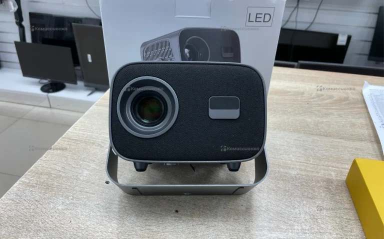 Проектор  LED