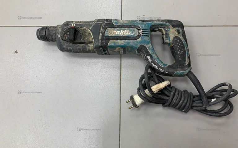 Перфоратор Makita HR2475
