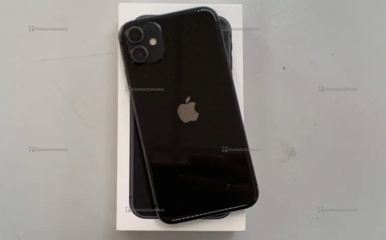 Apple iPhone 11 4/64 ГБ