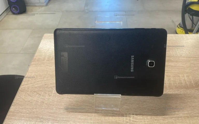 Планшет Samsung Galaxy Tab E 9.6 SM-T561N 16Gb