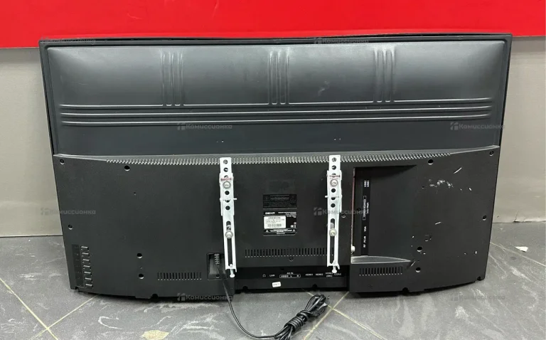 Телевизор Dexp h39d8000q
