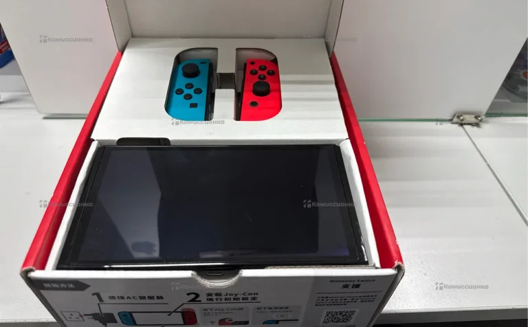 Приставка Nintendo switch 64Gb .
