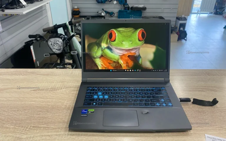 ноутбук MSI 15 B12UC-1628