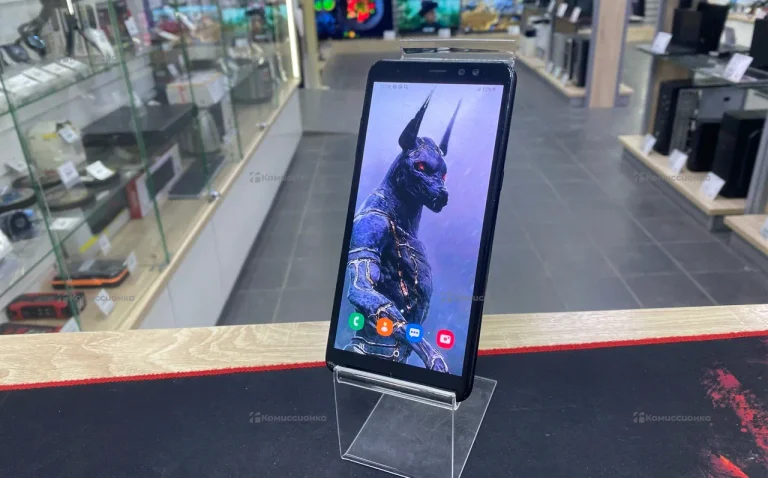 Samsung Galaxy A8+ (2018) 4/32 ГБ