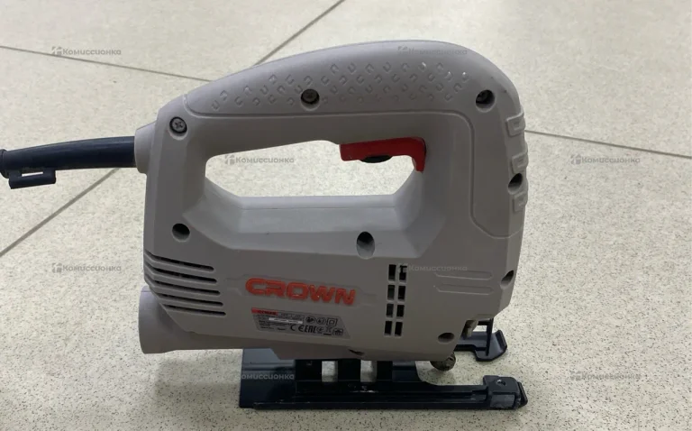 Электролобзик Crown CT1512