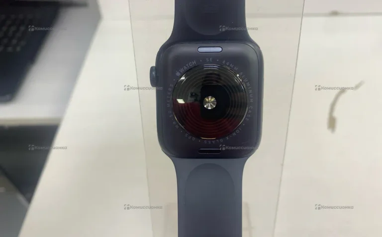 Часы Apple Watch SE2 44mm