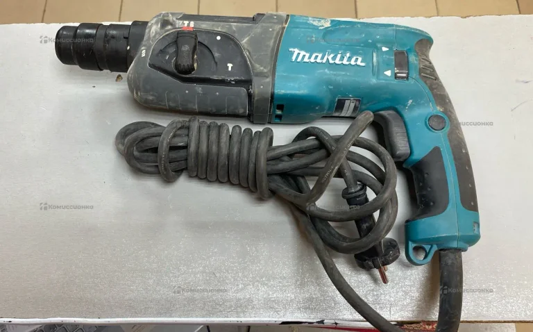 Перфоратор Makita HR2470