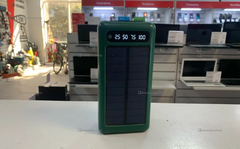 Power Bank  50000 зеленый с кабелями