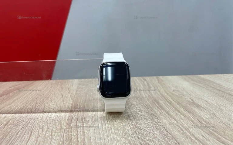 Часы  Apple Watch SE 2020 40mm