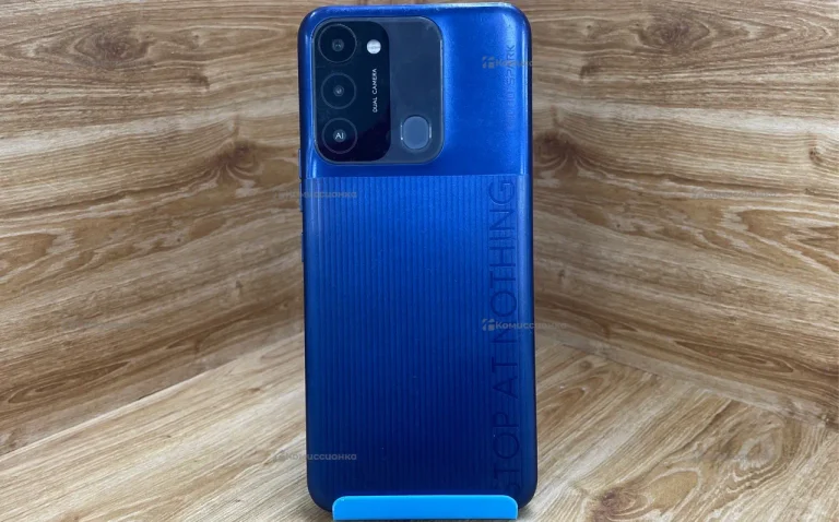 Tecno Spark 8C 4/64 ГБ