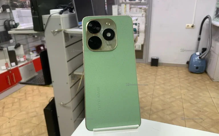 Tecno Tecno Spark 20C 4/128 ГБ