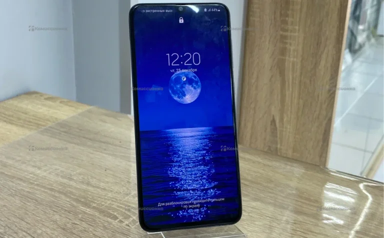 Samsung Galaxy A70 8/128 ГБ