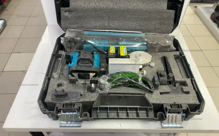 Лазерный уровень Makita (реплика)