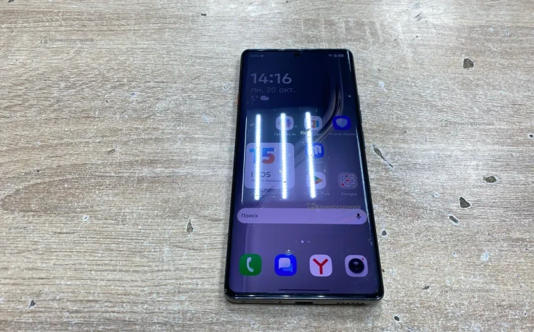 Tecno Camon 40 Pro 8/256 ГБ