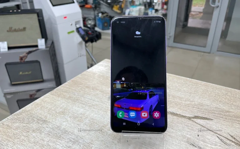 Samsung Galaxy M11 3/32 ГБ