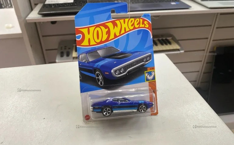Машинка HotWheels ‘71 Plymouth GTX