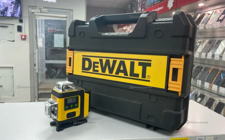 Лазерный уровень Dewalt 4D реплика