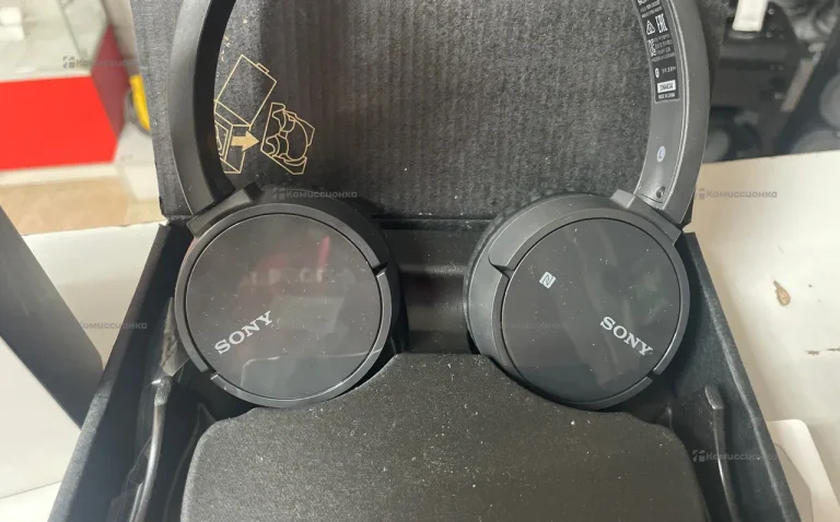 Наушники  Sony mdr zx220bt