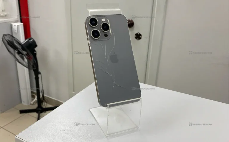 Apple iPhone XR 128 в корпусе 13 Pro
