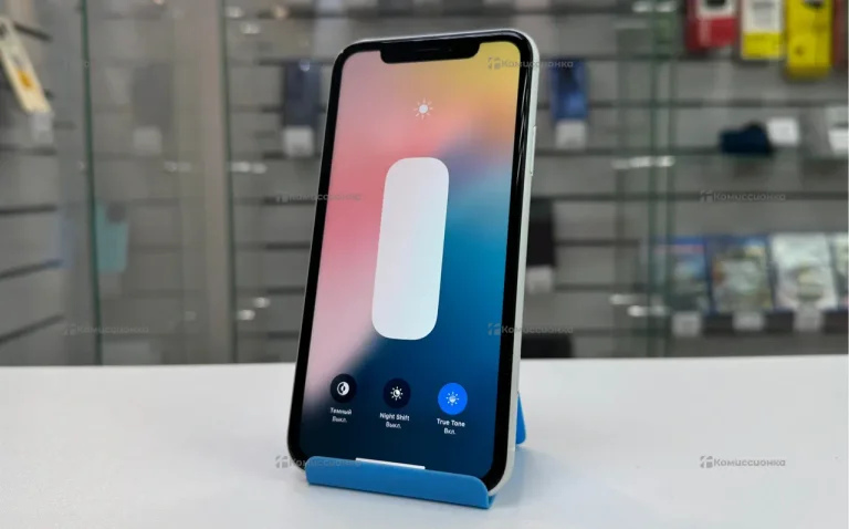 Apple iPhone XR 128 ГБ
