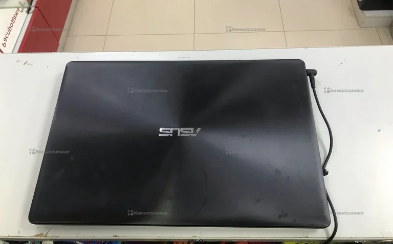 Ноутбук  - ASU’s X550D