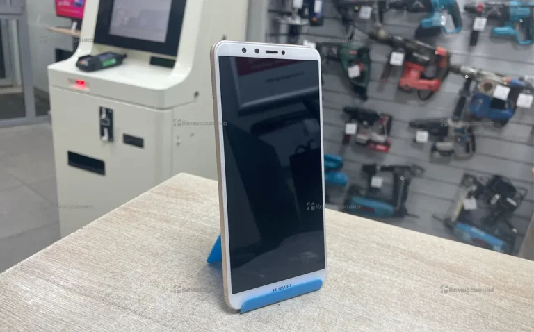 Huawei Y9 (2018) 3/32 ГБ
