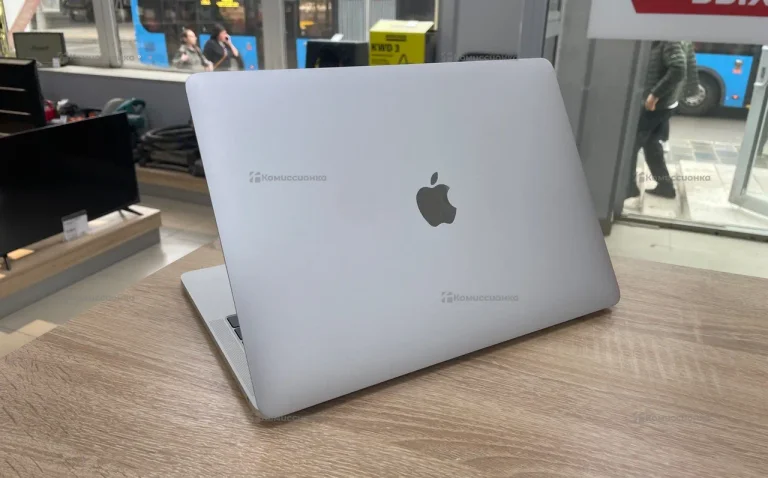 Ноутбук  MacBook Pro 13 2019 tach bar