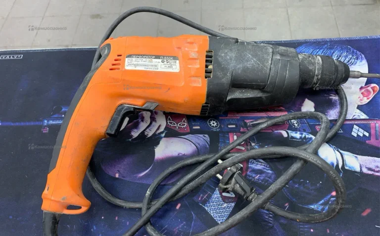 Перфоратор вихарь п-650к