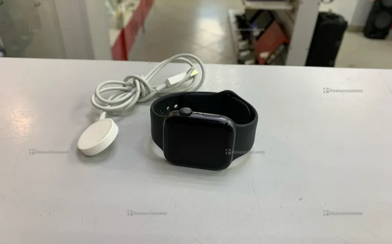 Часы  Apple Watch 5 44mm
