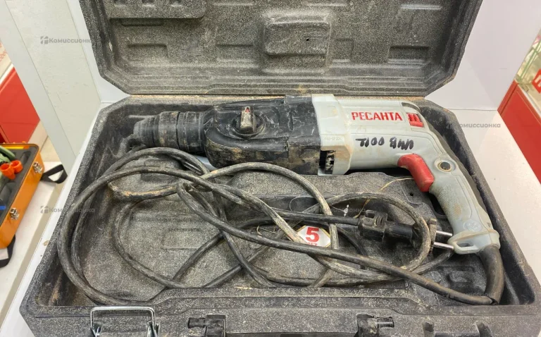 Перфоратор Ресанта П-32-1000К