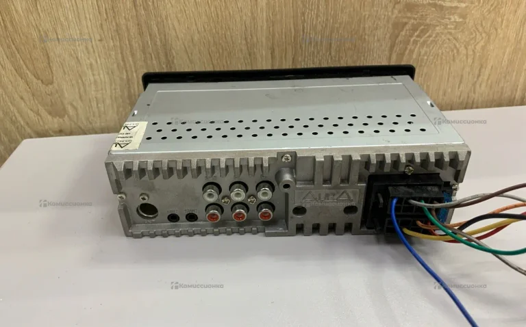 Автомагнитола Aura AMH-77DSP