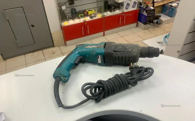 Перфоратор makita