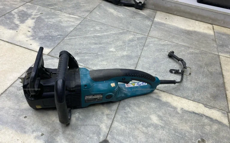 Цепная пила makita UC4030A