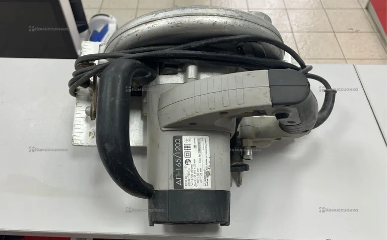 Дисковая пила Интерскол ДП-165/1200