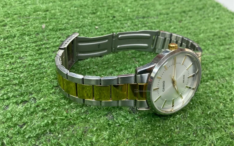 Часы Casio 1330