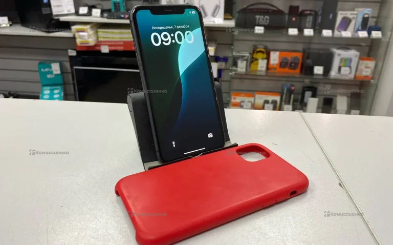 Apple iPhone 11 4/64 ГБ