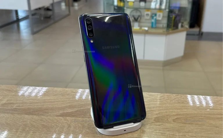 Samsung Galaxy A50 4/64 ГБ