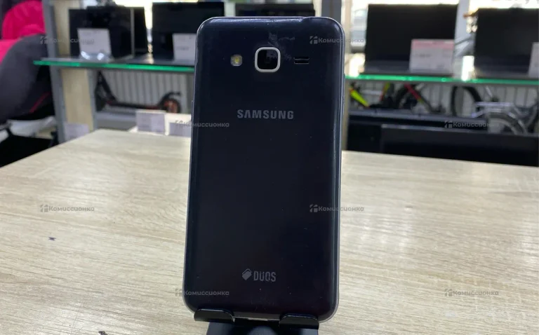 Samsung Galaxy J3 (2016) SM-J320F/DS 8Gb