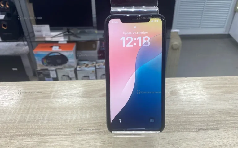 Apple iPhone 11 4/64 ГБ