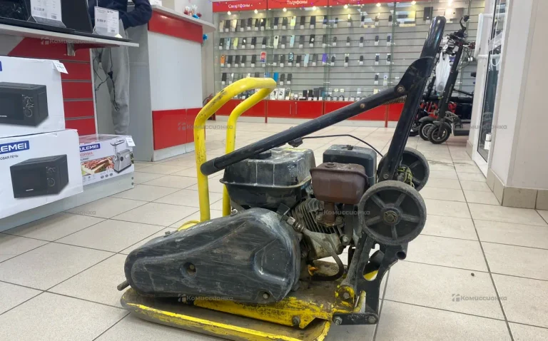 Виброплита FEST VPL-1365B