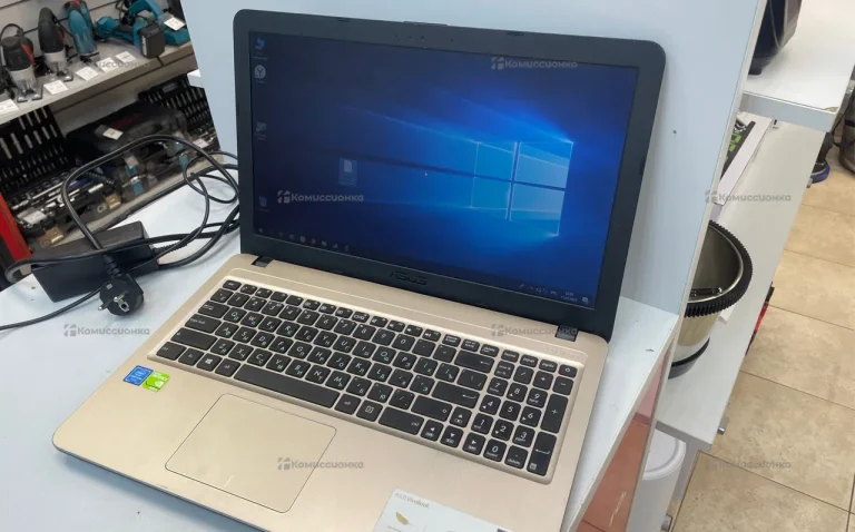 Ноутбук  AsusTek Computer INC. X540NV