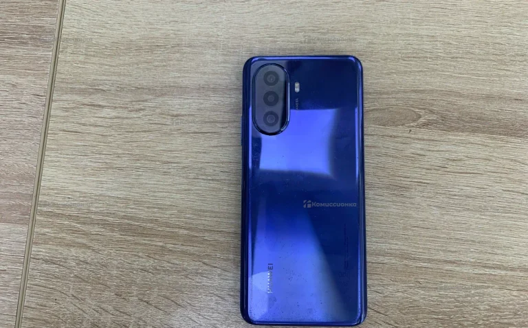 Huawei Nova Y70