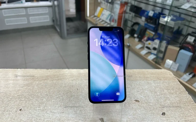 Apple iPhone 13 4/128 ГБ