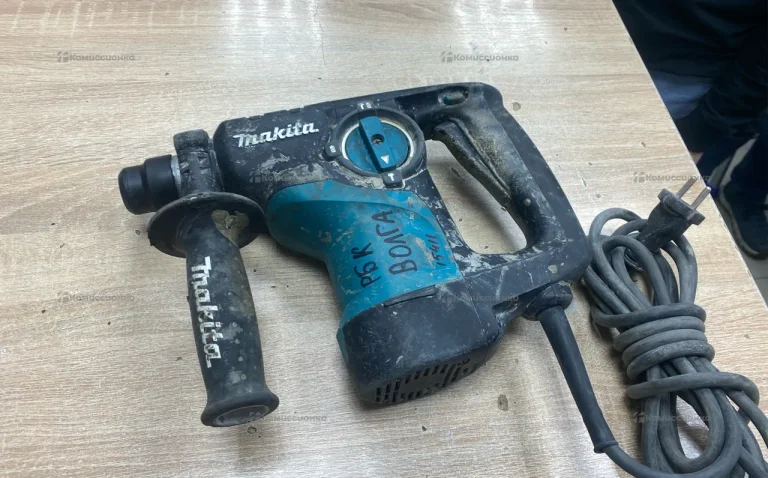 Перфоратор makita HR2810