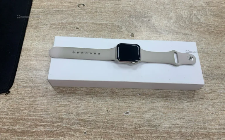 Часы Apple Watch SE (Gen2) 40mm