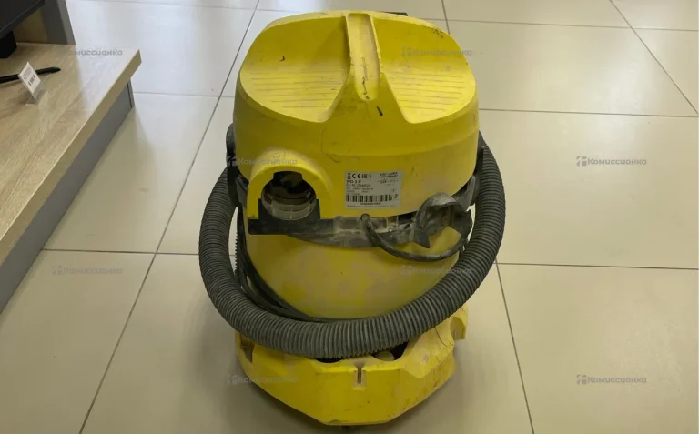 Пылесос Karcher WD 3 P