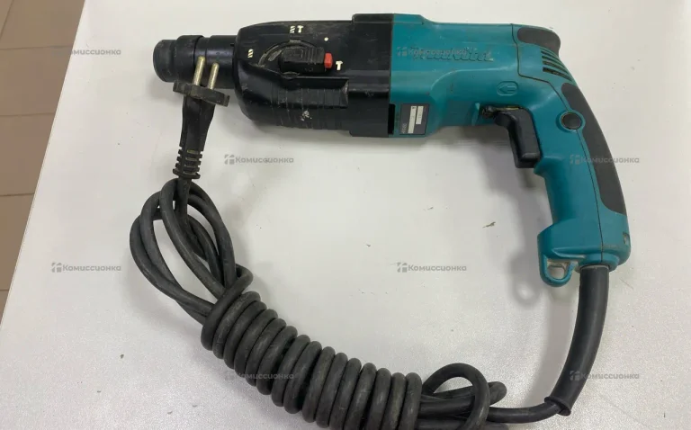 Перфоратор Makita HR2450