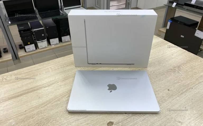 Ноутбук  MacBook Air 13 M4 2025